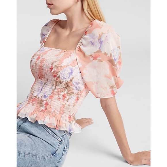 EXPRESS Floral Puff Sleeve Smocked Top - Picture 2 of 16